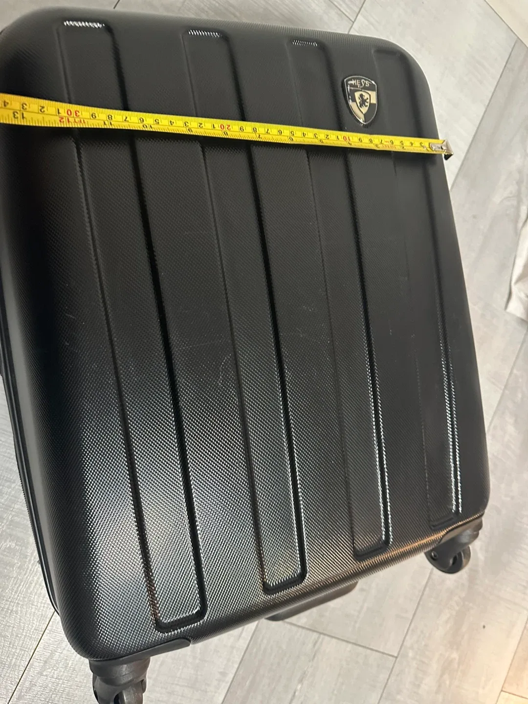 Heys Latitude Black Carry-On Suitcase image indicator(4)