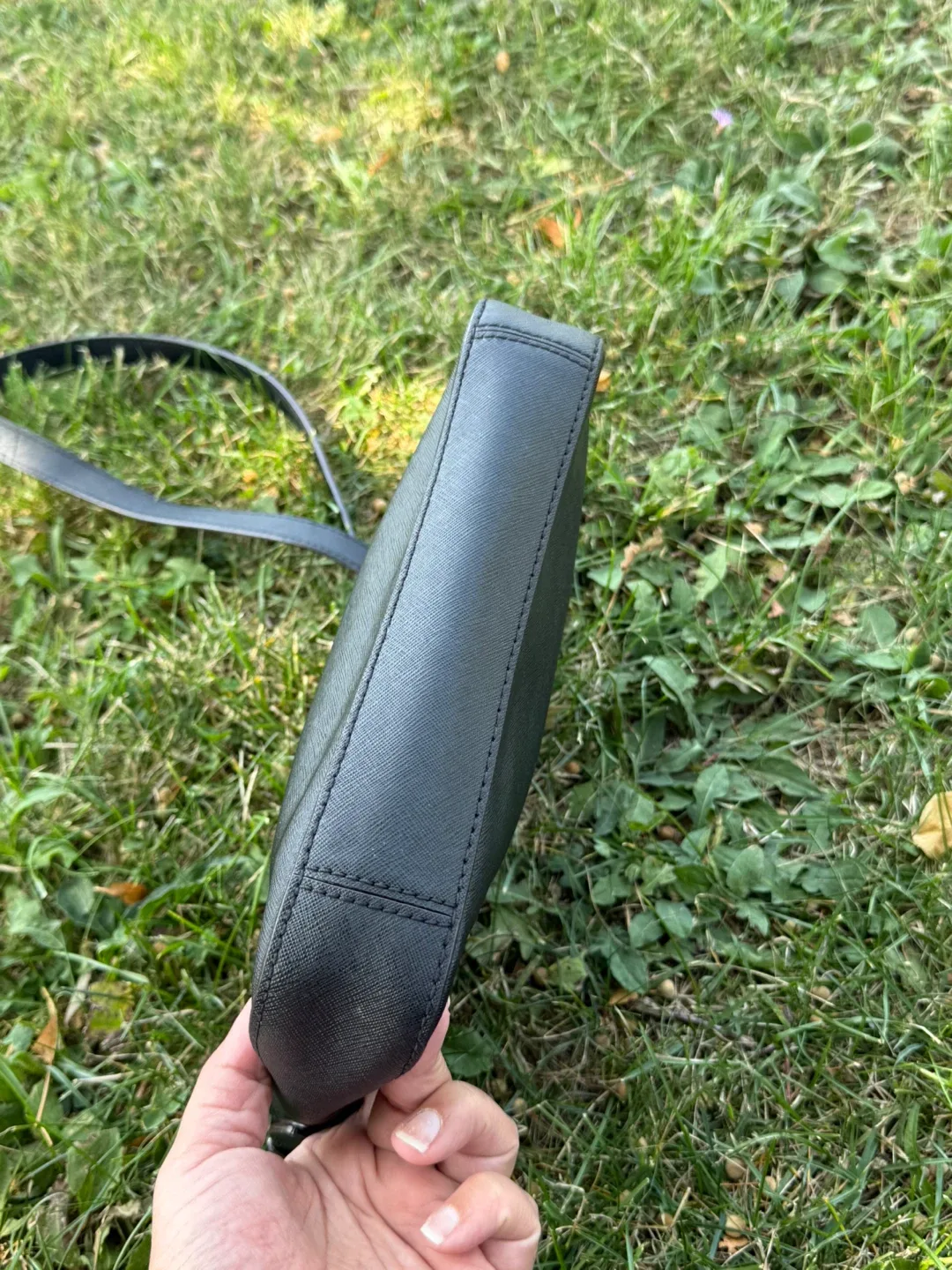 Kate Spade Black Shoulder Bag image indicator(6)