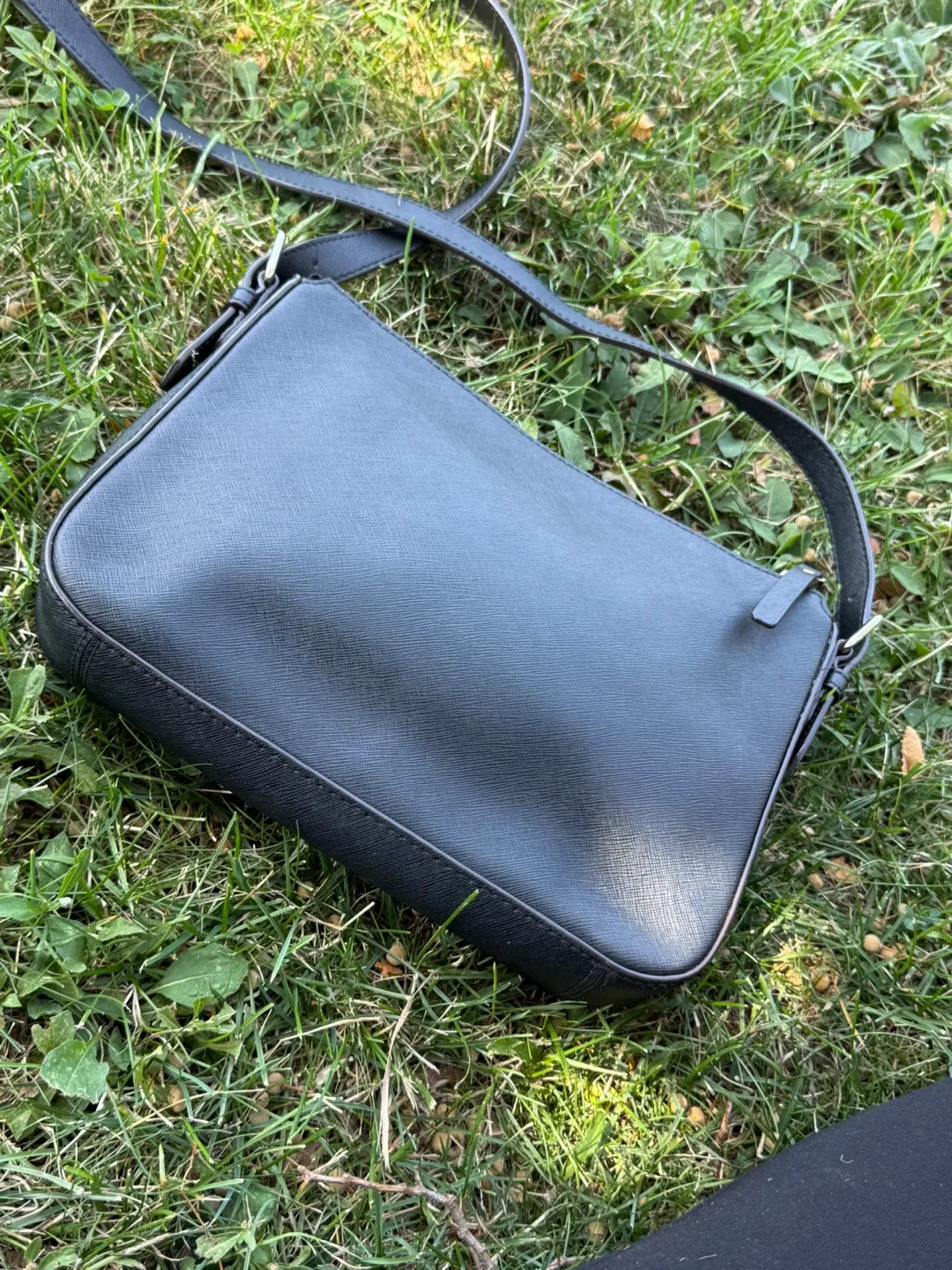 Kate Spade Black Shoulder Bag image indicator(4)