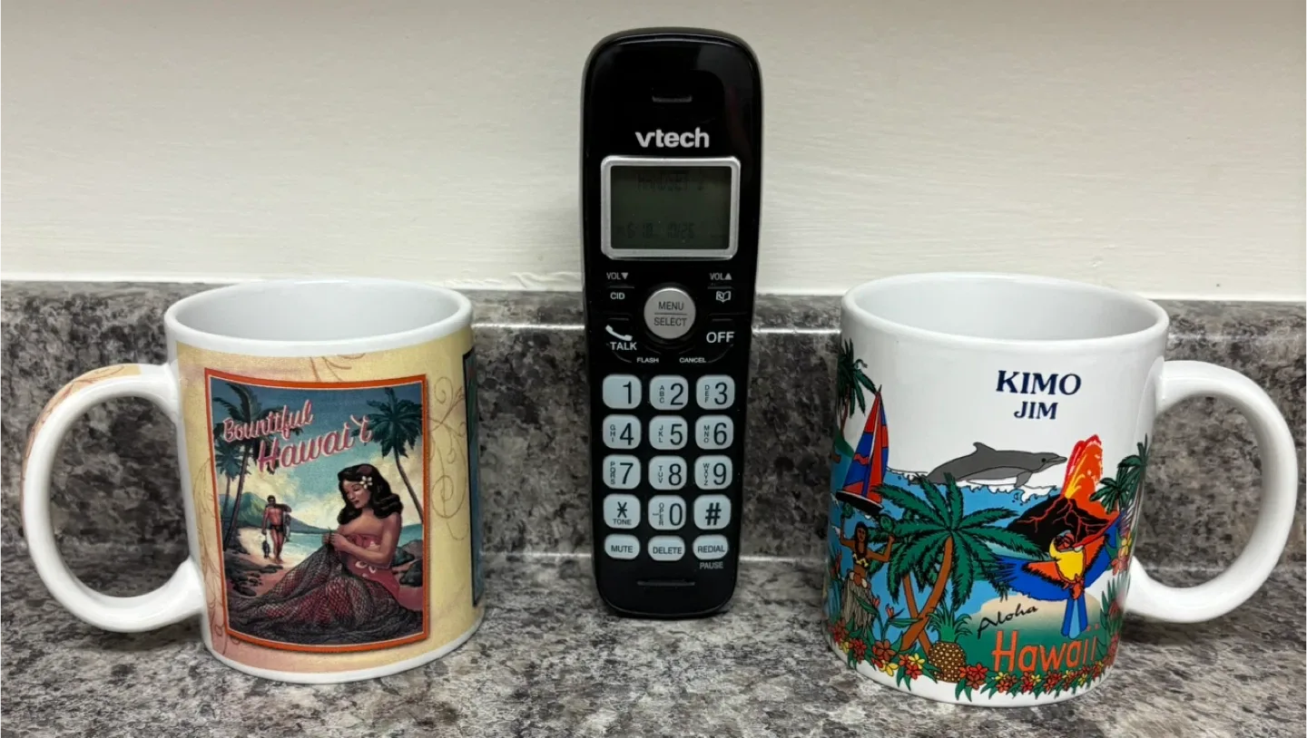 Assorted Decorative Mugs and Glasses image indicator(5)