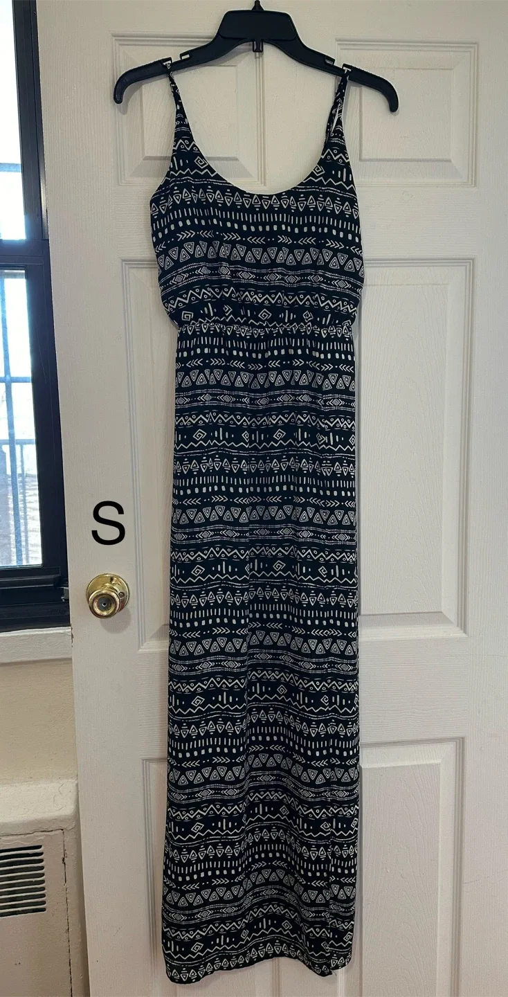 Assorted Maxi Dresses - Size S/M image indicator(4)