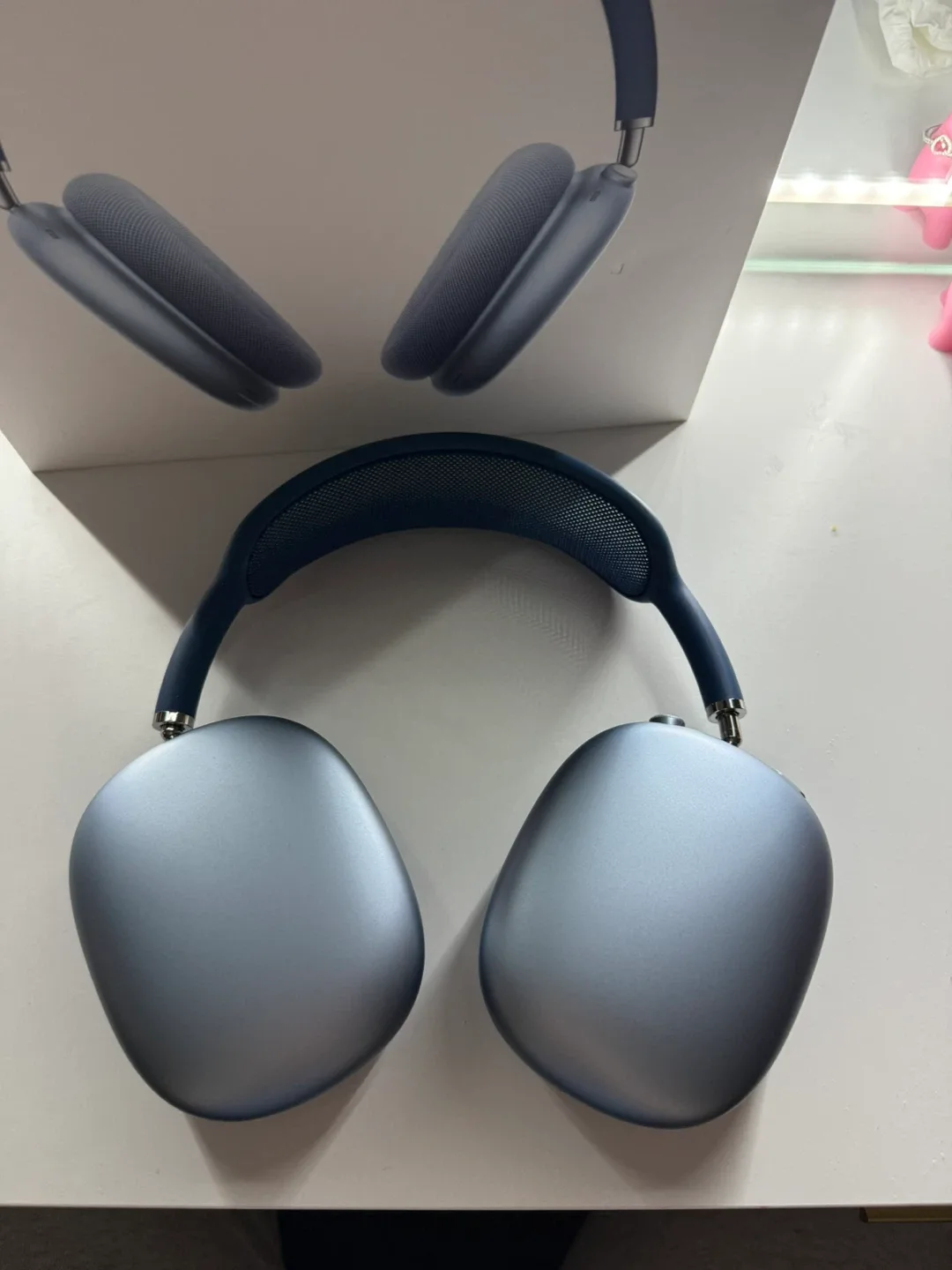 Apple Airpods Max image indicator(4)