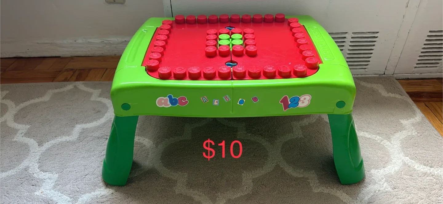 mix of toys image indicator(4)