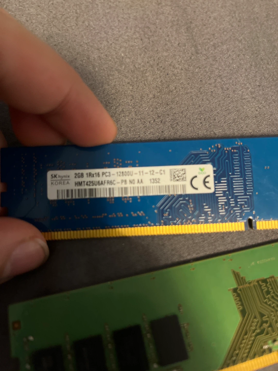 SK Hynix 2GB & 8GB PC3/PC4 RAM - photo 3