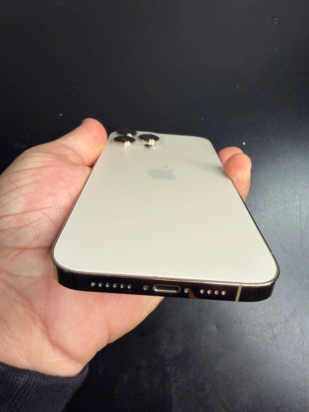 Apple iPhone 13 Pro Max Gold - photo 4
