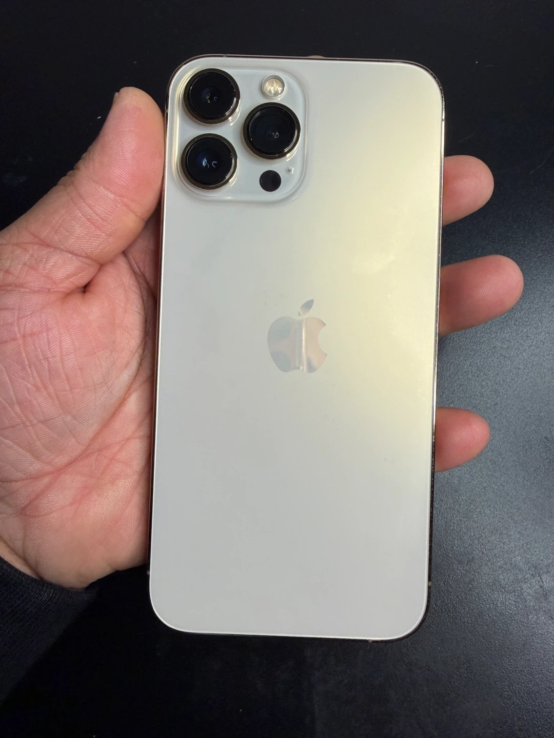 Apple iPhone 13 Pro Max Gold