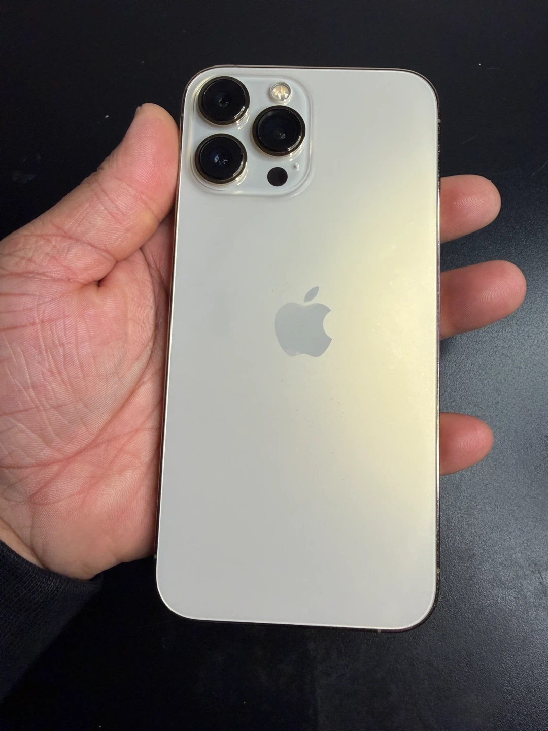 Apple iPhone 13 Pro Max Gold - photo 3