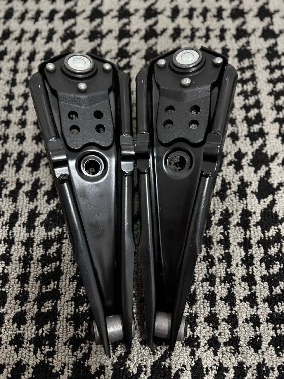 TRQ Front LowerControlArm w/Ball Joint–Ford Falcon/Must 1964/66 image indicator(5)