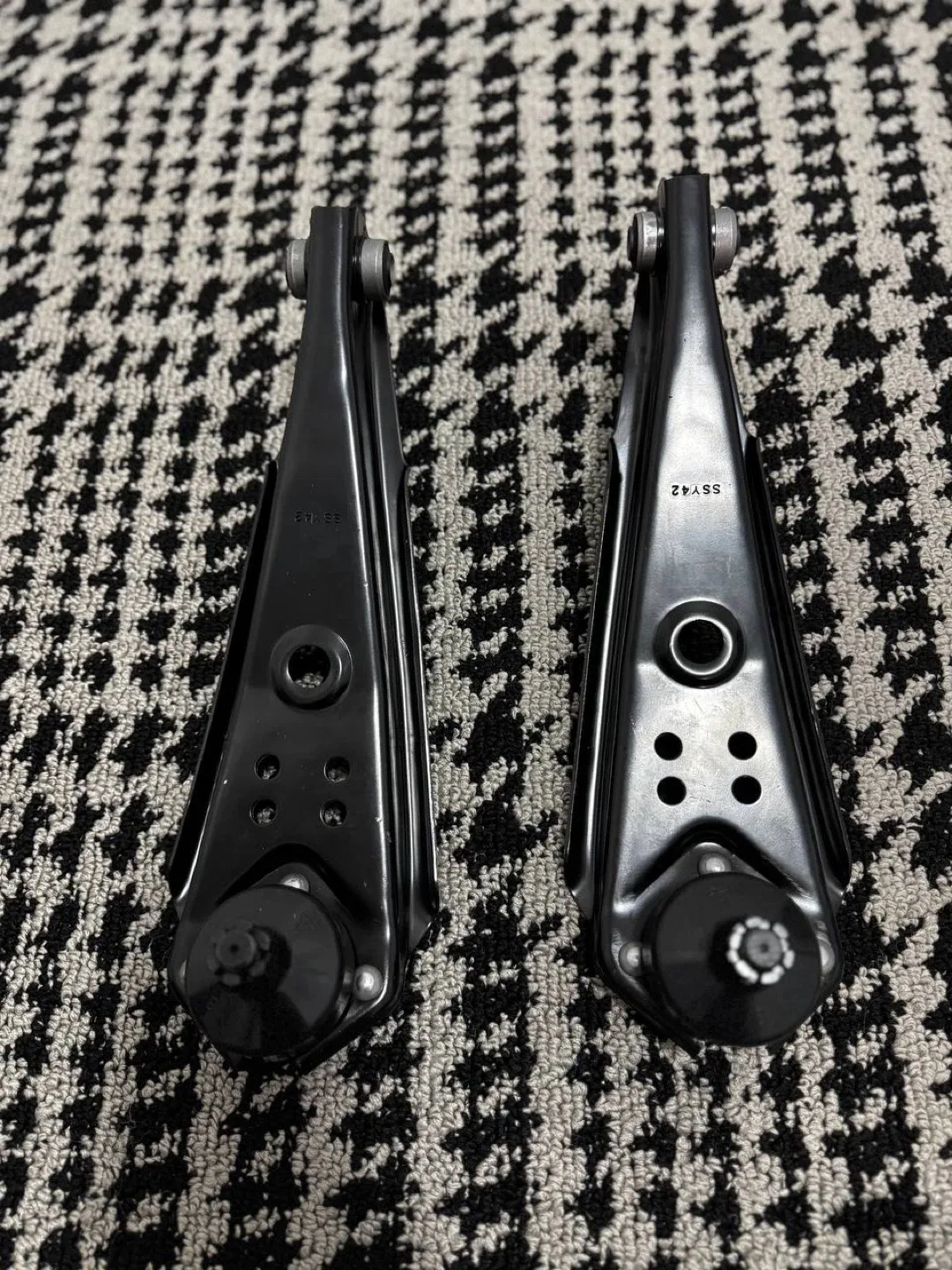 TRQ Front LowerControlArm w/Ball Joint–Ford Falcon/Must 1964/66 image indicator(6)