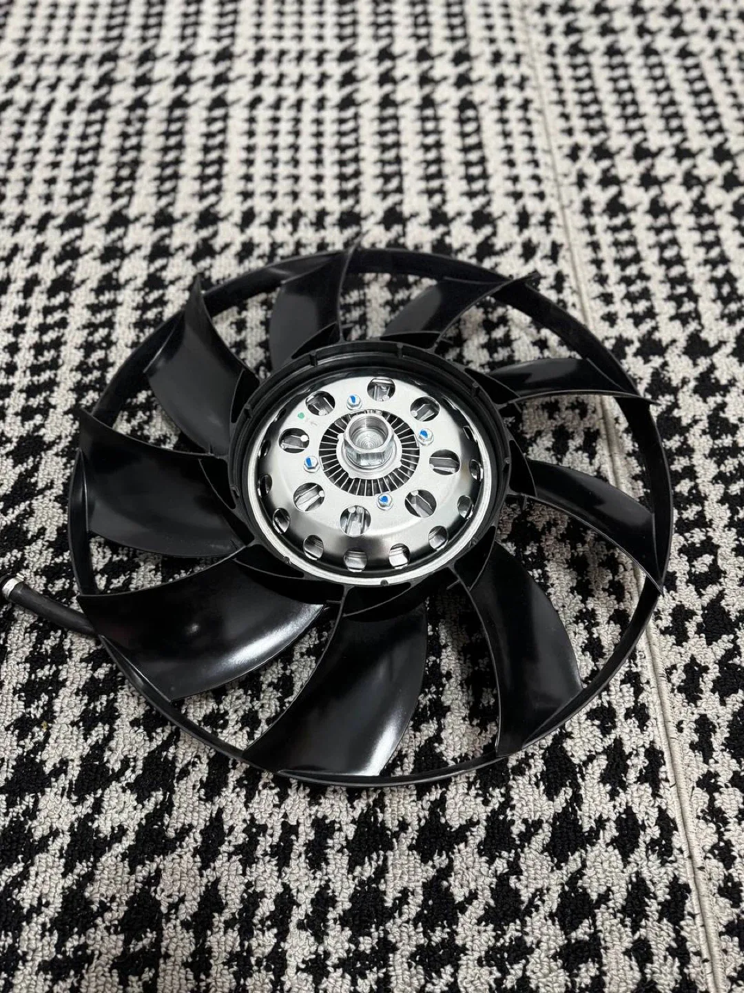 A-Premium Electronic Radiator VCooling Fan Clutch – Land Rover R image indicator(6)