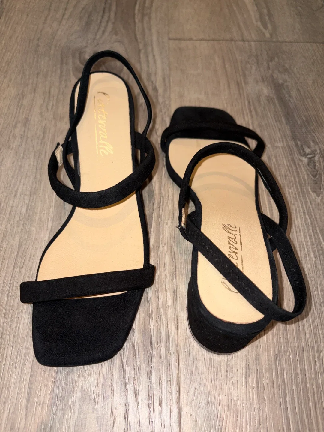 L'intervalle Black Heels - Size 37 image indicator(3)