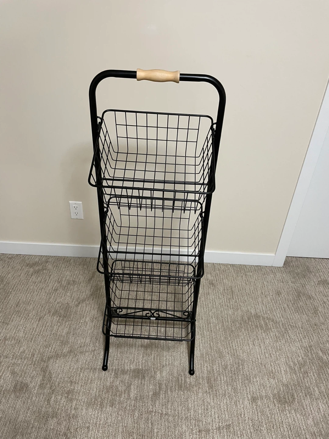 Black Metal Basket Stand - photo 2