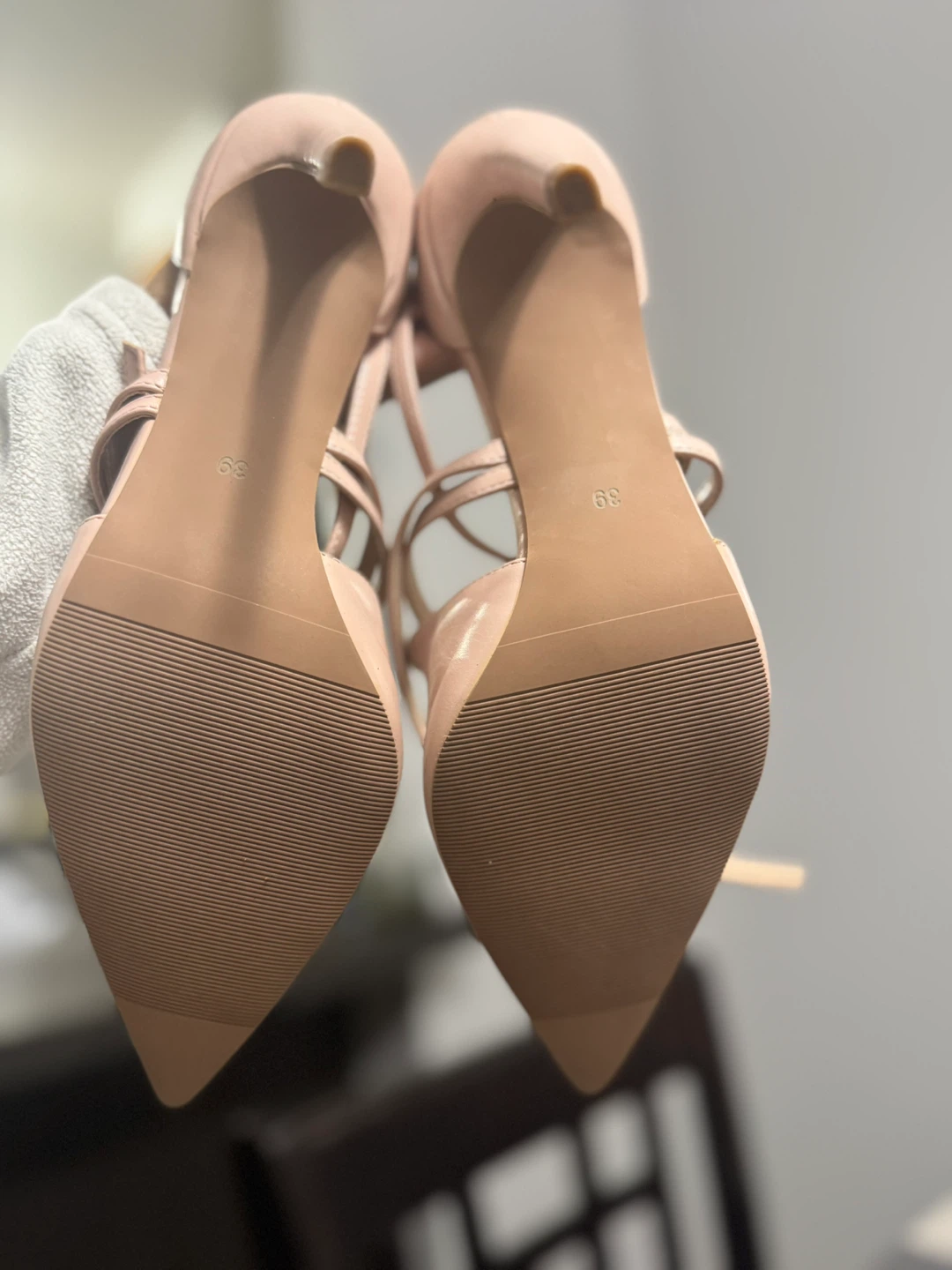 Le Chateau Heels Size 9 Light Pink - photo 4