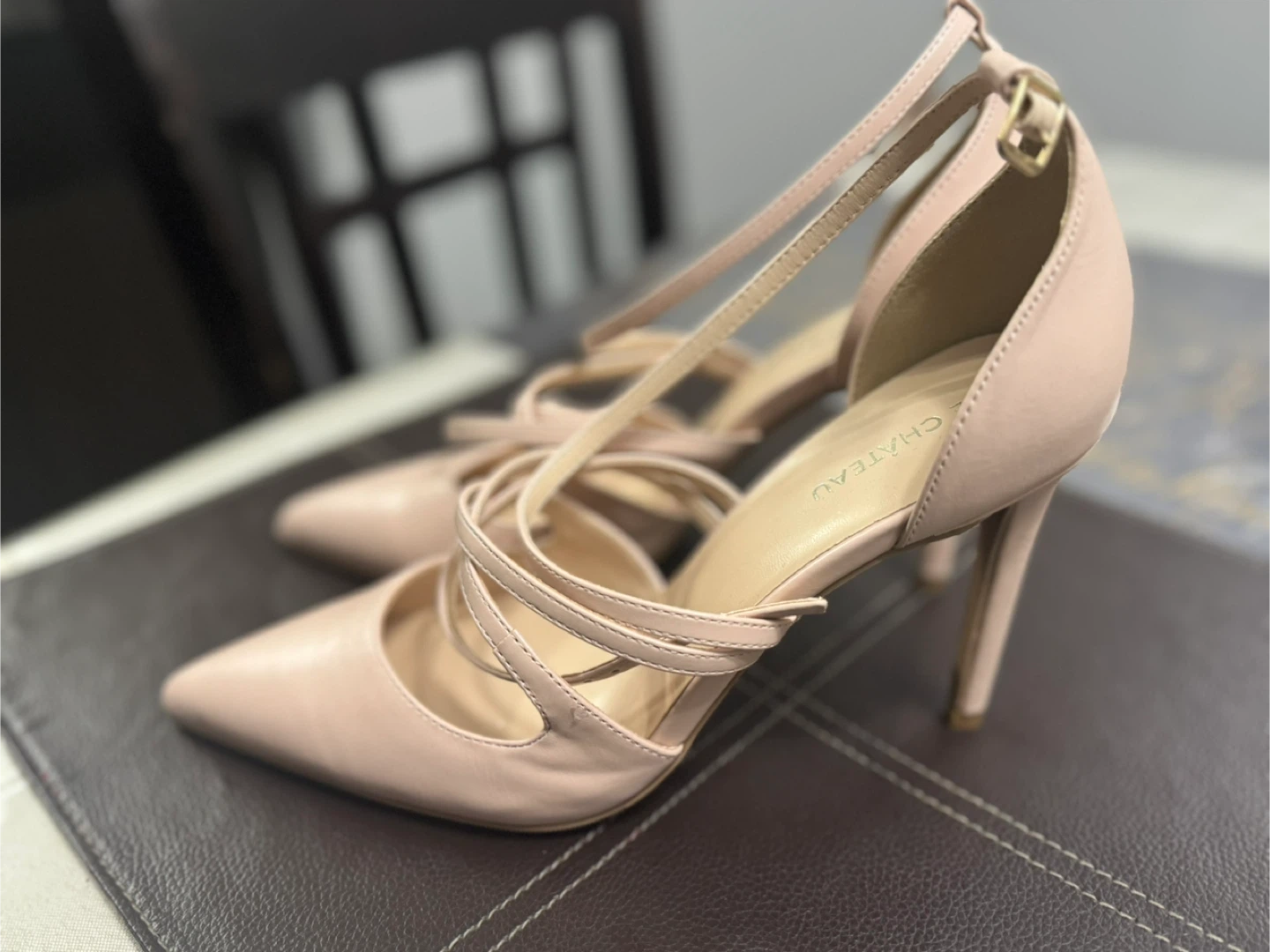 Le Chateau Heels Size 9 Light Pink