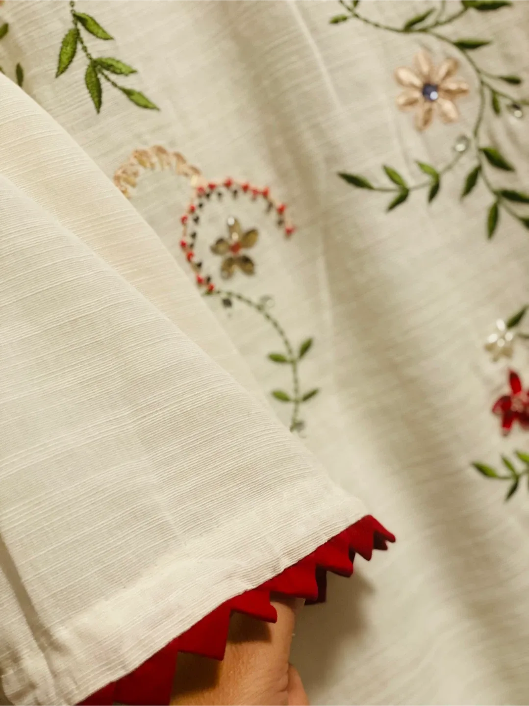 Ethnic by Outfitters Embroidered White Tunic Top- XS (wide) image indicator(7)