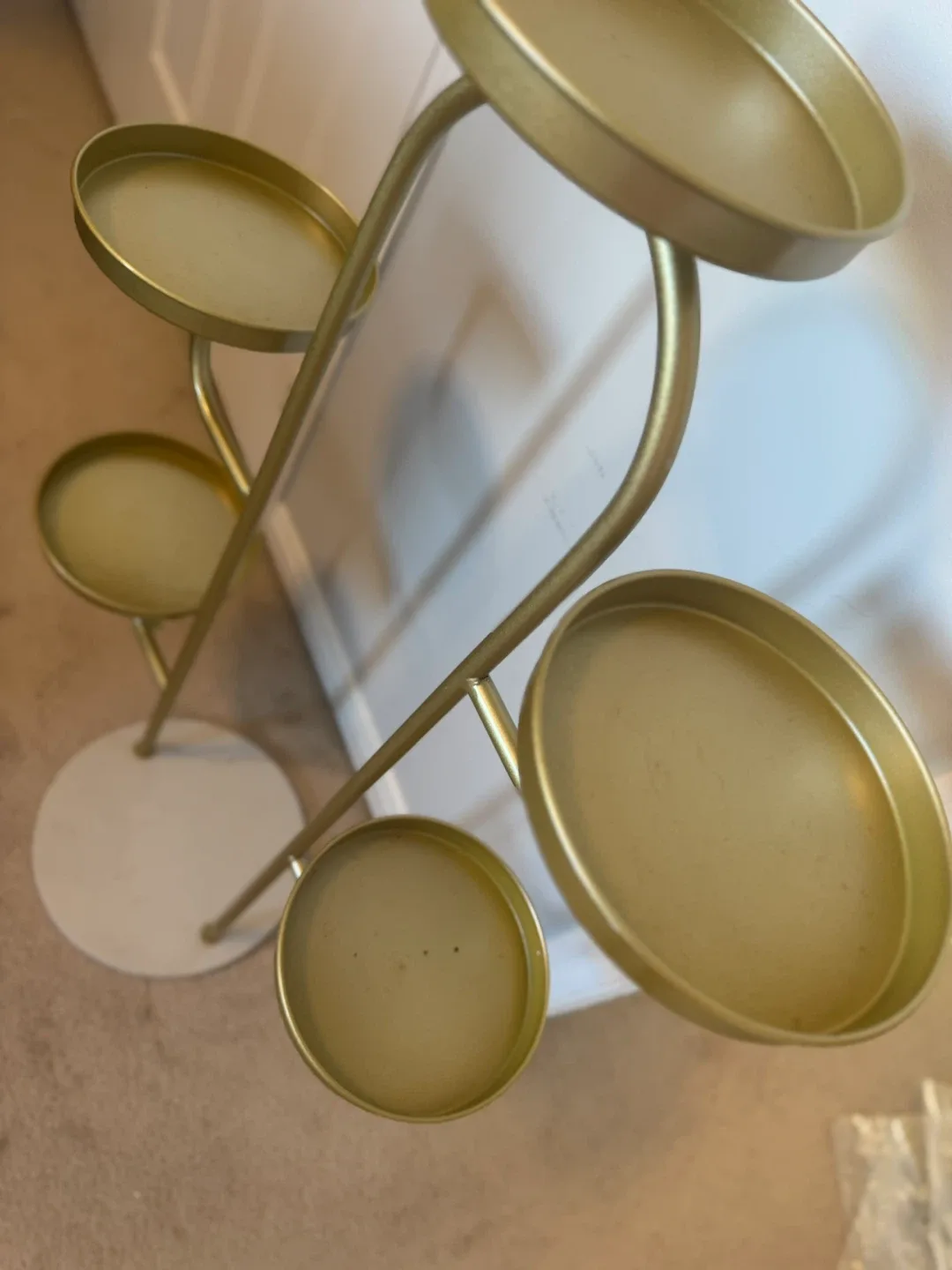 Gold Metal Plant Stand - 6 Tier image indicator(4)