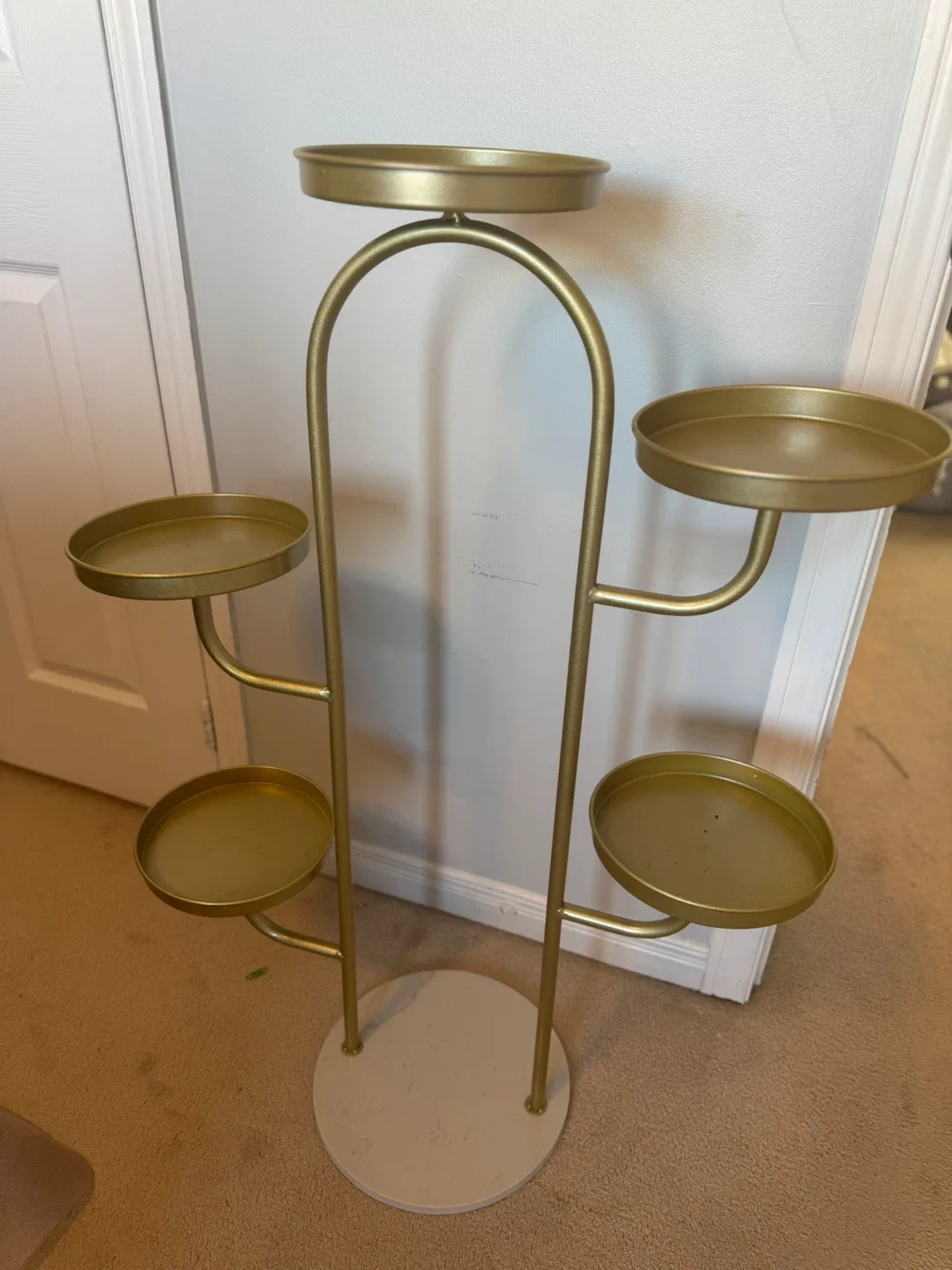 Gold Metal Plant Stand - 6 Tier image indicator(3)