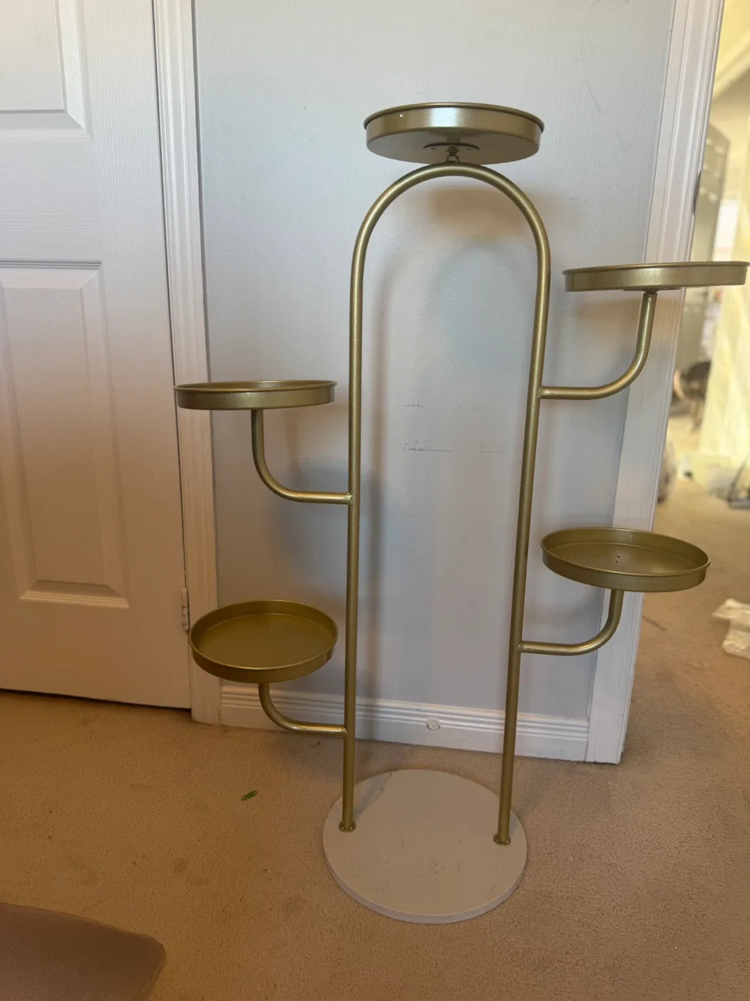 Gold Metal Plant Stand - 6 Tier image indicator(2)
