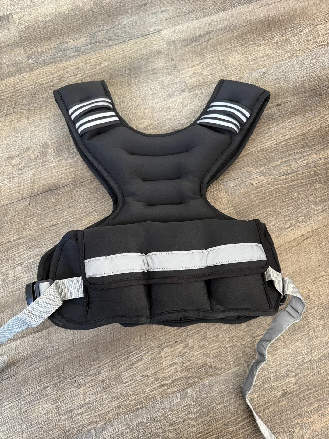 Zelus Weighted Vest - Black 11- 20lb image indicator(3)