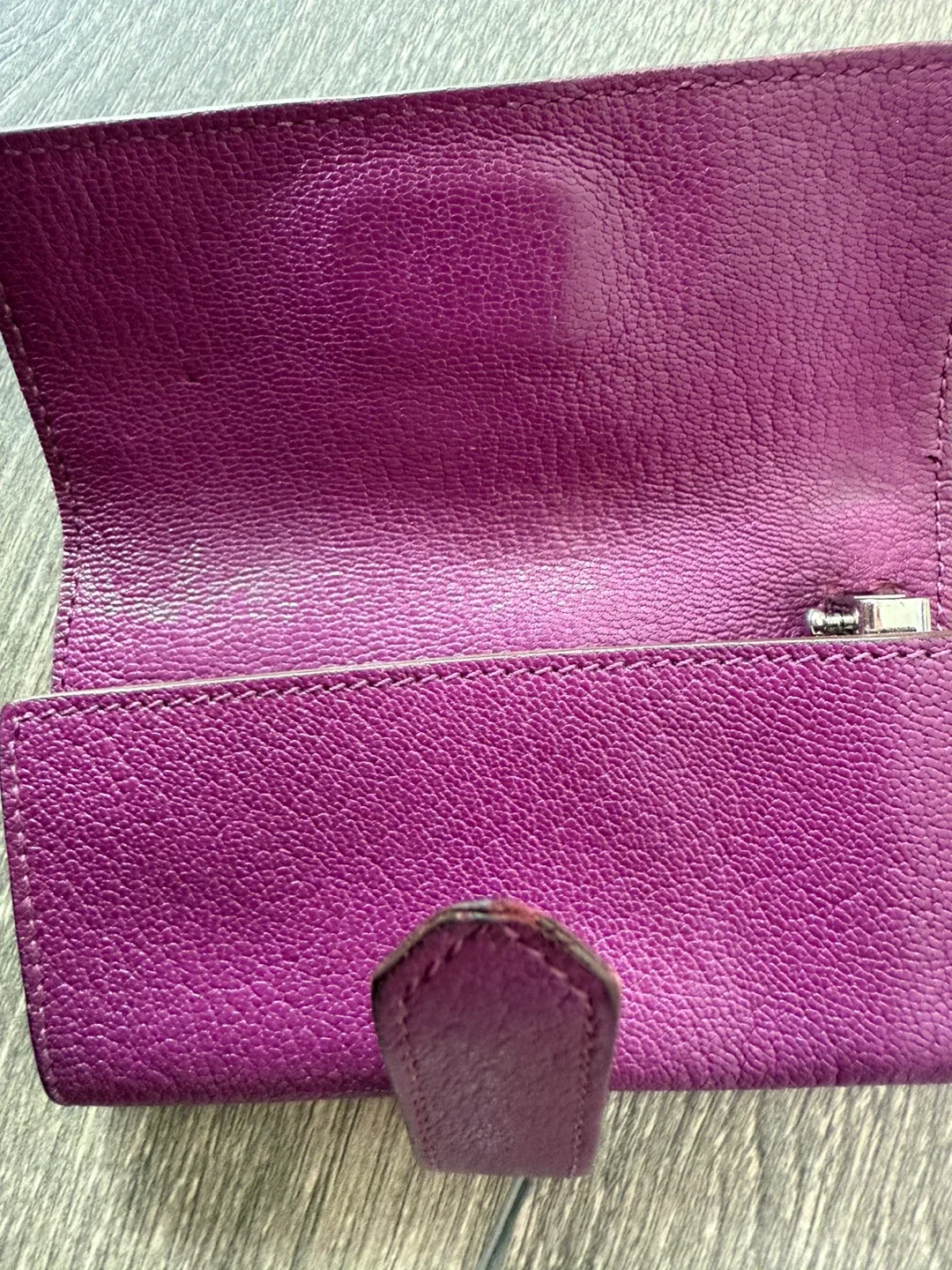 Hermès Paris Purple Leather Key Holder image indicator(8)