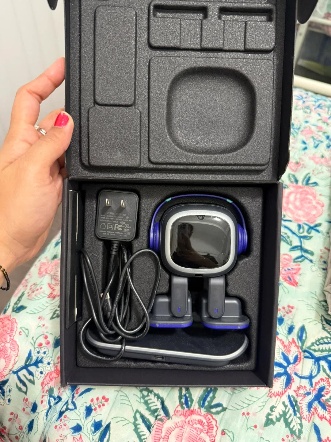 EMO desktop pet Robot