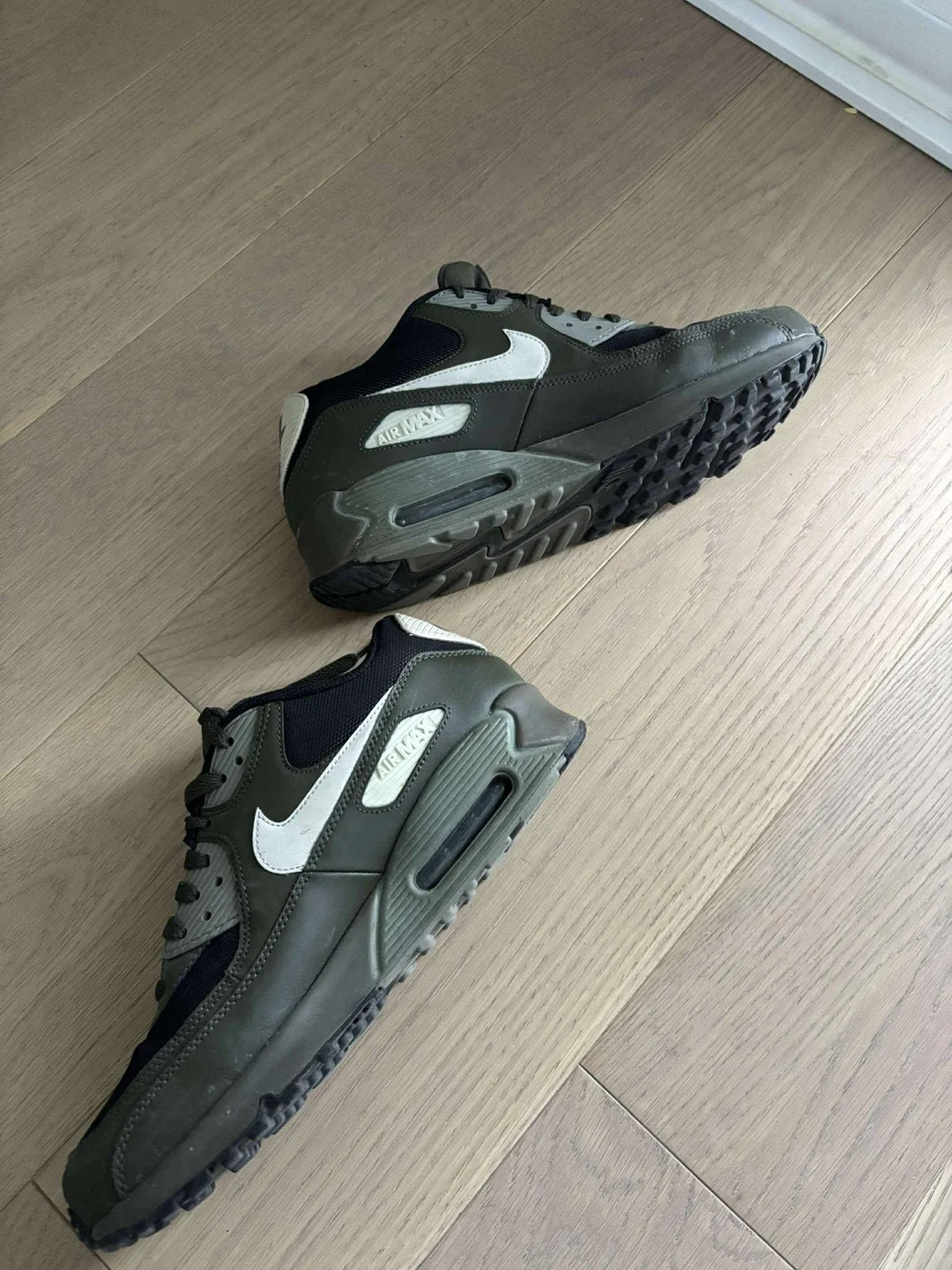 Nike Air Max 90 - Size 10