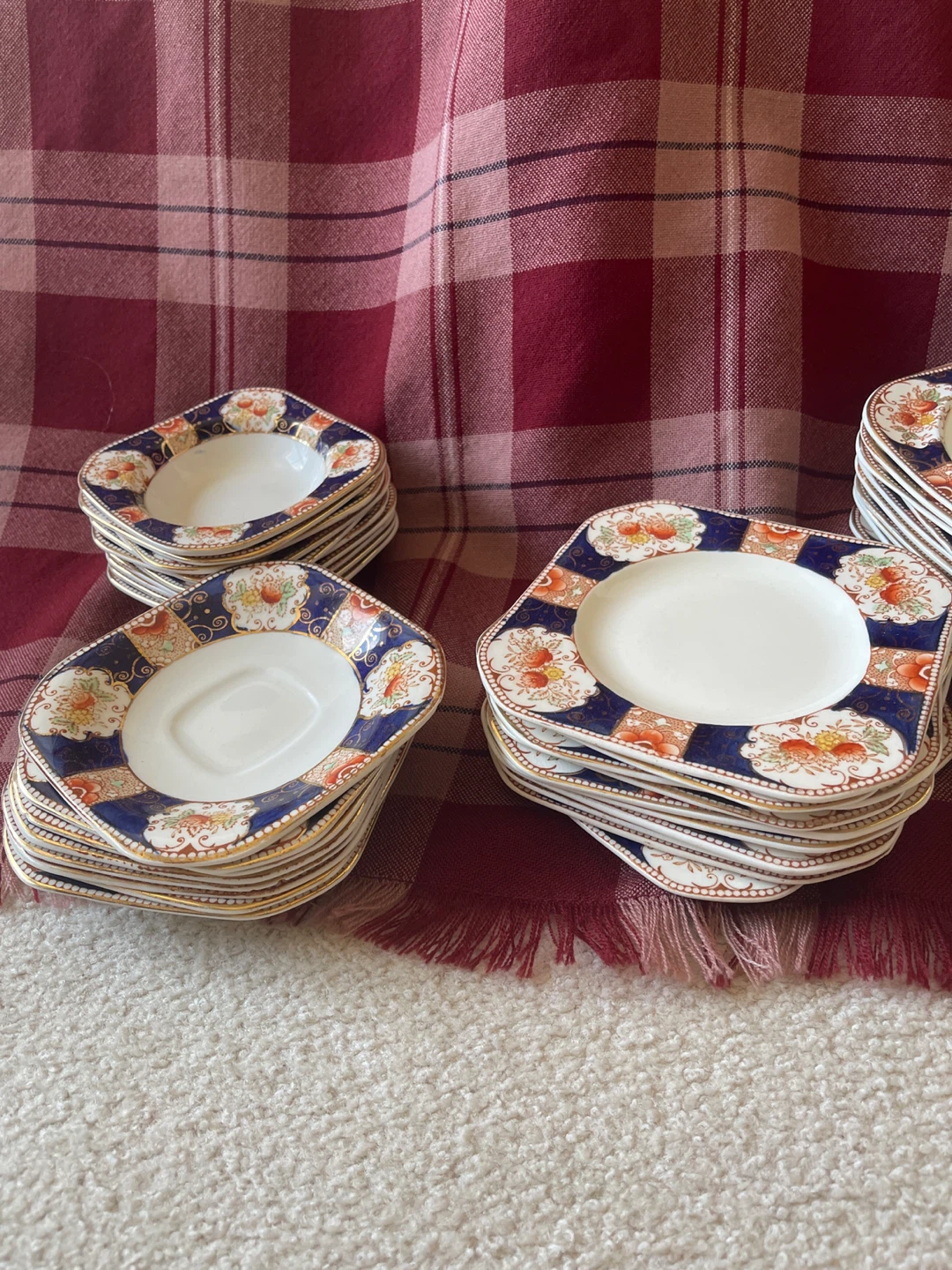 Royal Castle Woods & Sons England Bowls