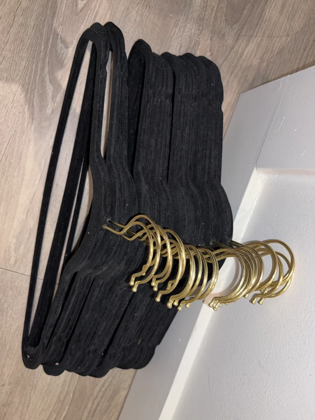 Black and Gold Velvet Hangers image indicator(2)