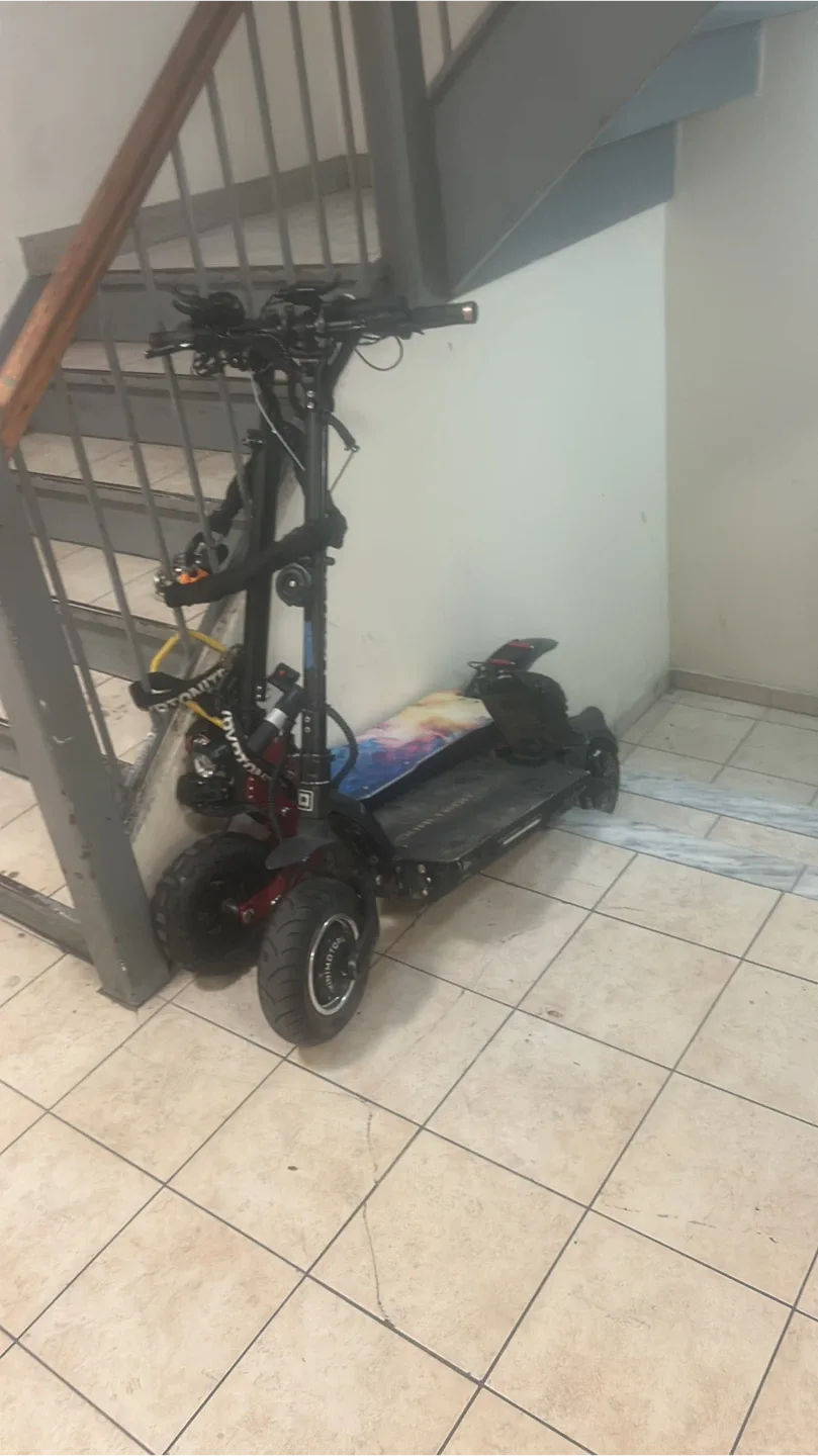 Dualtron Ultra 2 Electric Scooter image indicator(2)