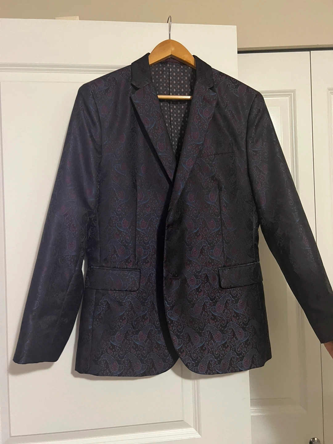 RW&CO. Slim Fit Blazer - Size 40