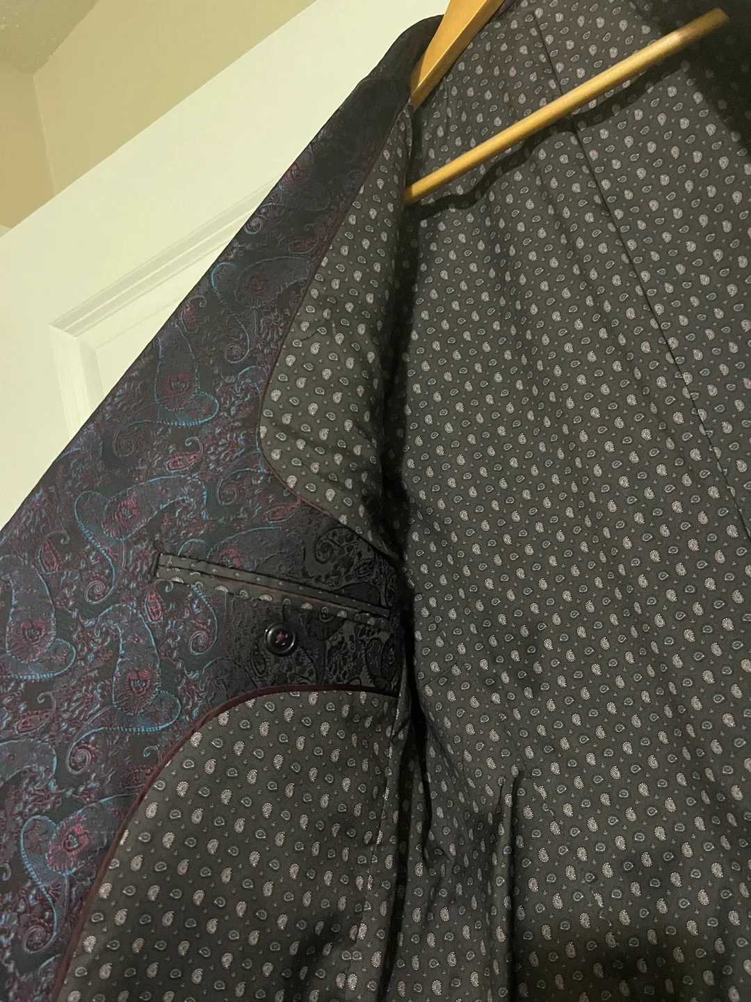 RW&CO. Slim Fit Blazer - Size 40 image indicator(5)