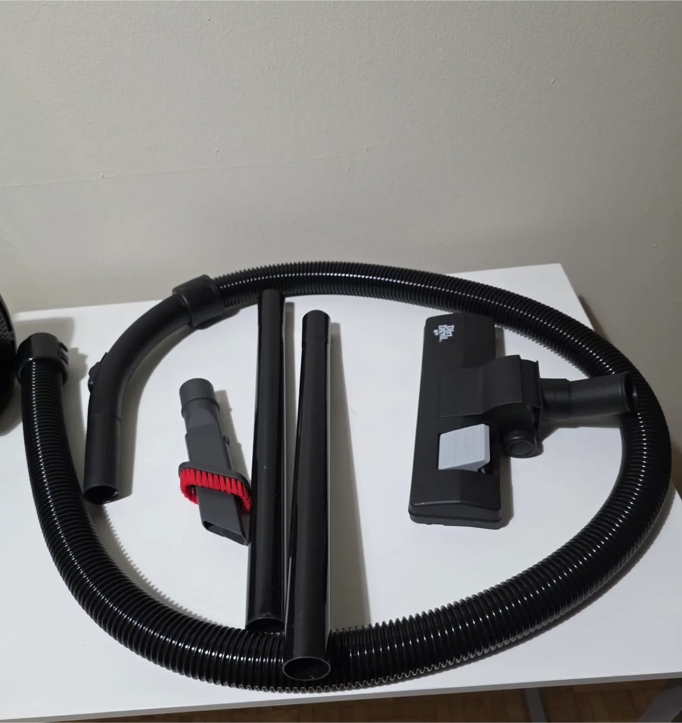 Dirt Devil Express Lite Canister Vacuum - Lightweight image indicator(9)