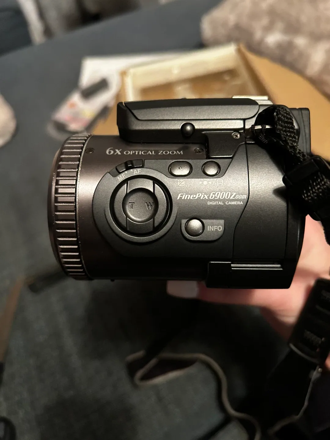 Fujifilm FinePix 6900Z Digital Camera image indicator(6)