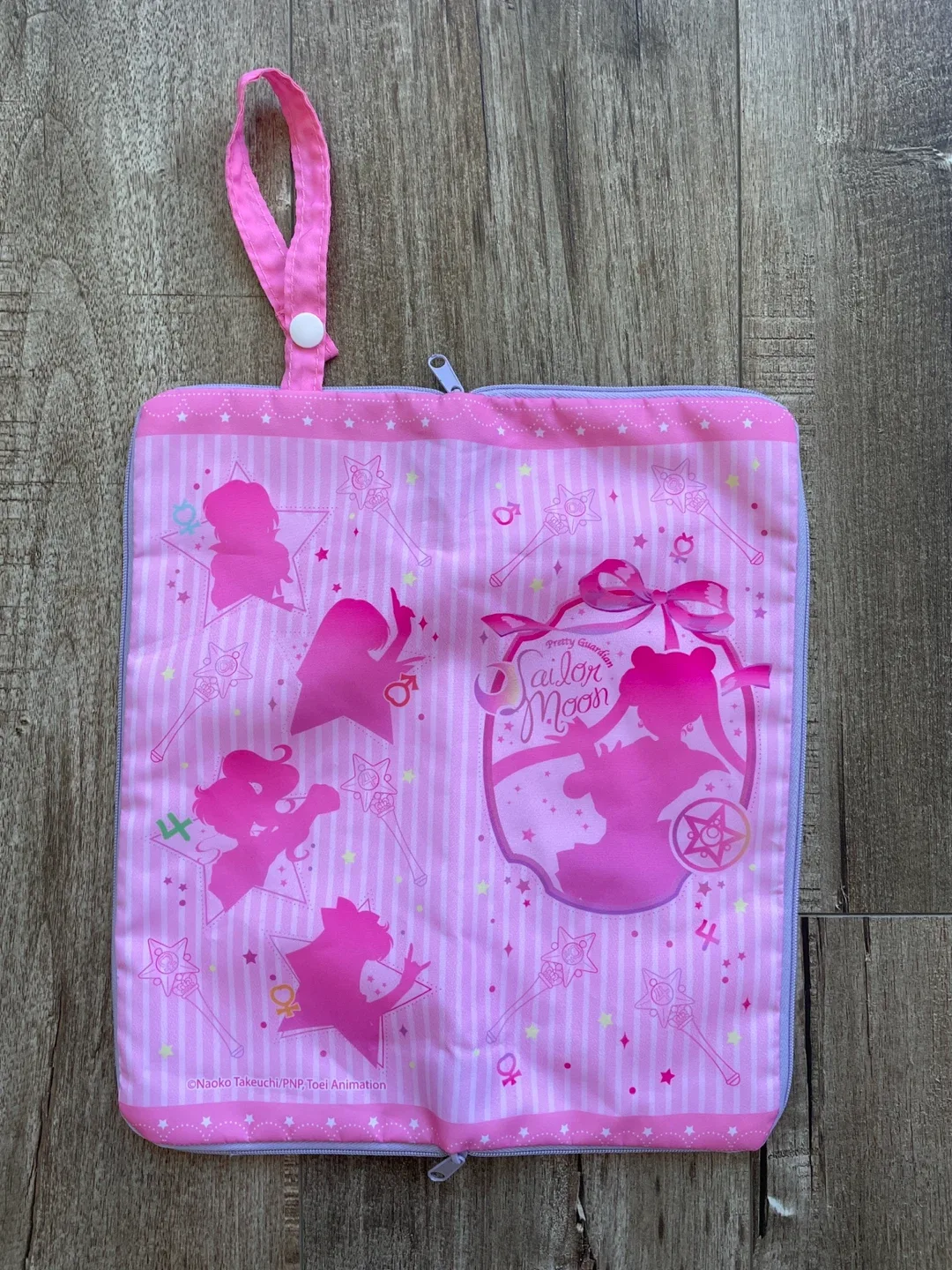 BRAND NEW 🥕 Sailor Moon Water Absorbent Pouch image indicator(5)