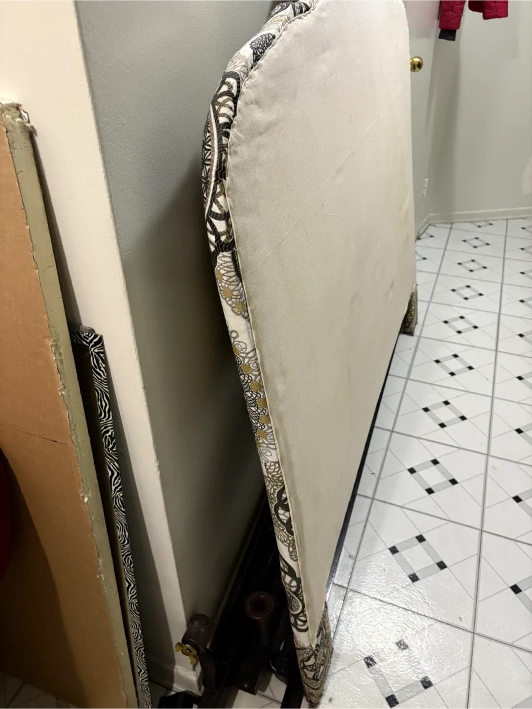 Upholstered Headboard - Queen Size image indicator(2)