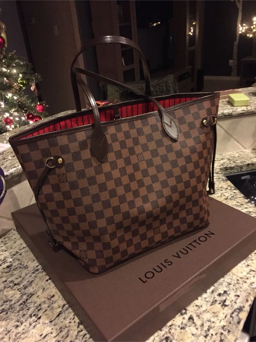 Louis Vuitton Neverfull MM Damier Ebene Tote image indicator(2)