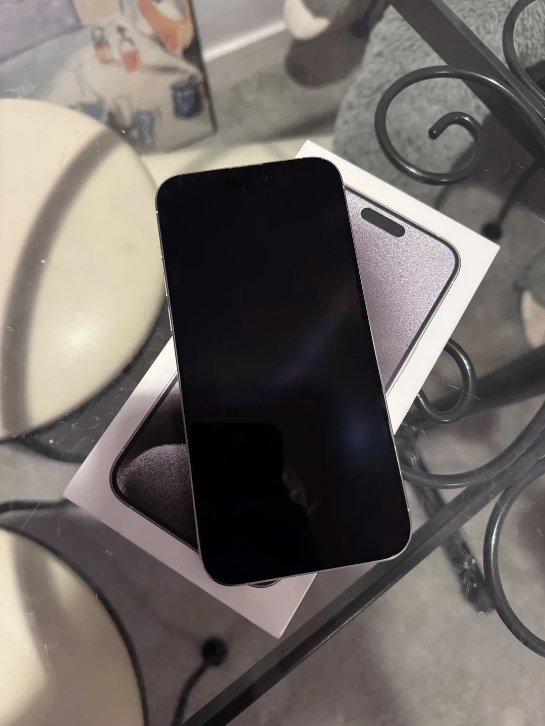 15 Iphone Pro Max 512 GB( White Titanium) image indicator(4)