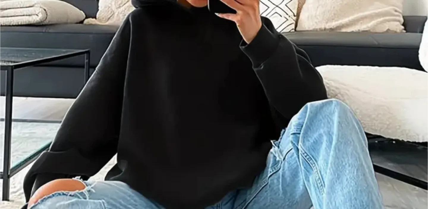 Black Iowa Hoodie - Size S image indicator(2)