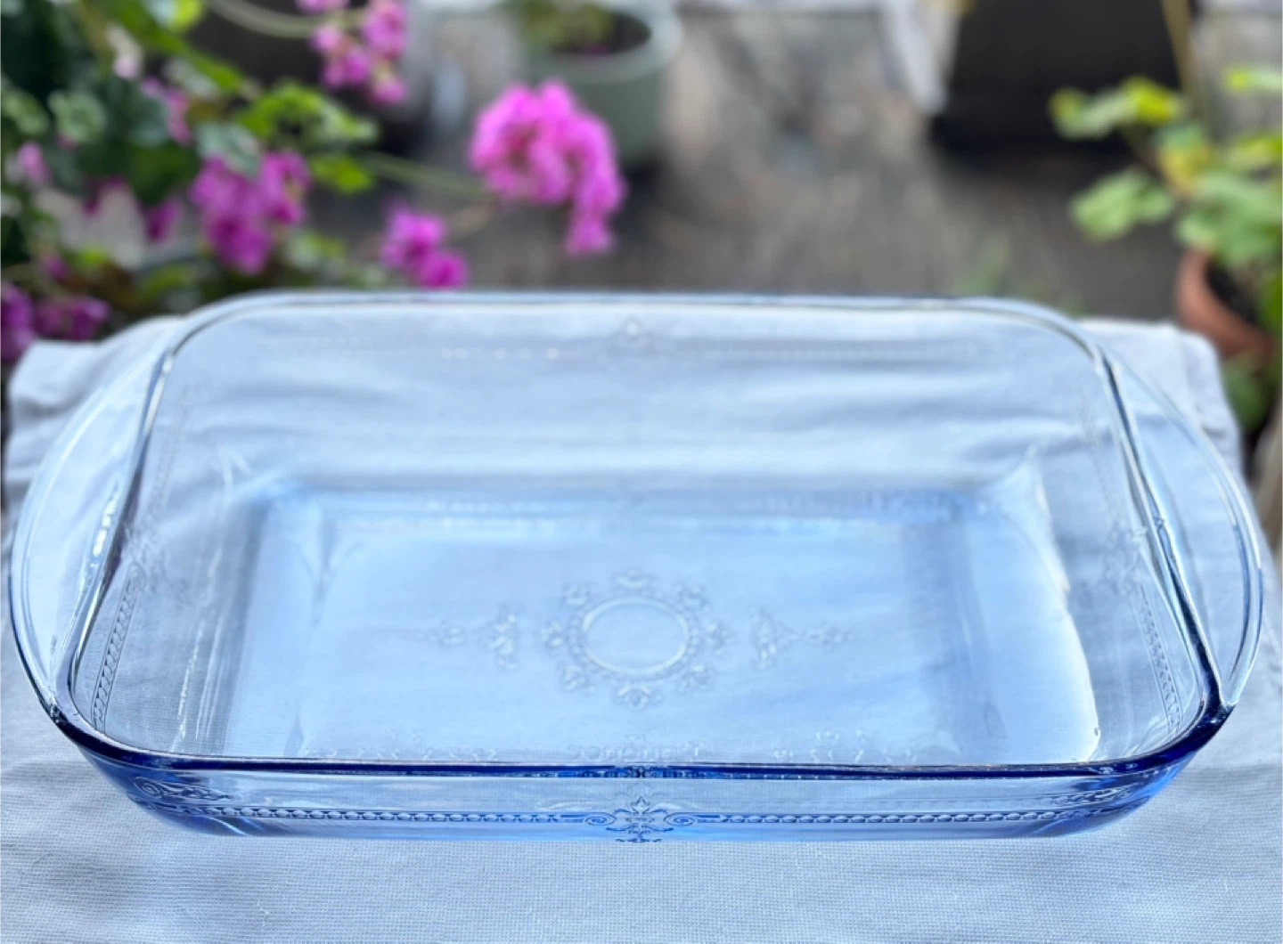 Vintage Anchor Hocking 3Qt Bake Dish - photo 3