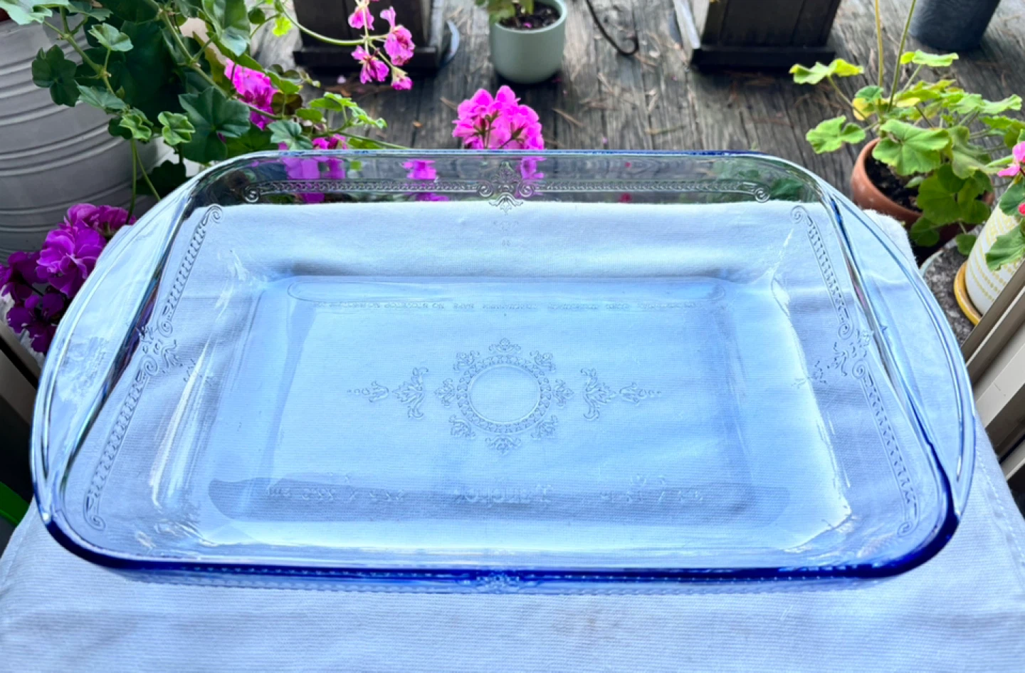 Vintage Anchor Hocking 3Qt Bake Dish