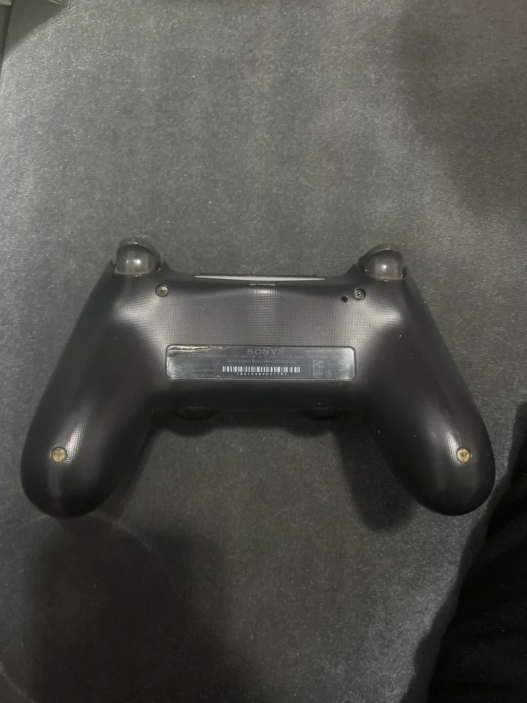 PlayStation 4 DualShock 4 Wireless Controller image indicator(2)