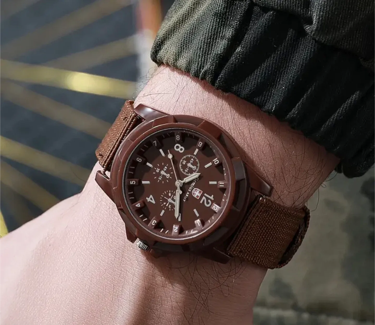 Gemiüs Army Brown Men's Watch image indicator(2)