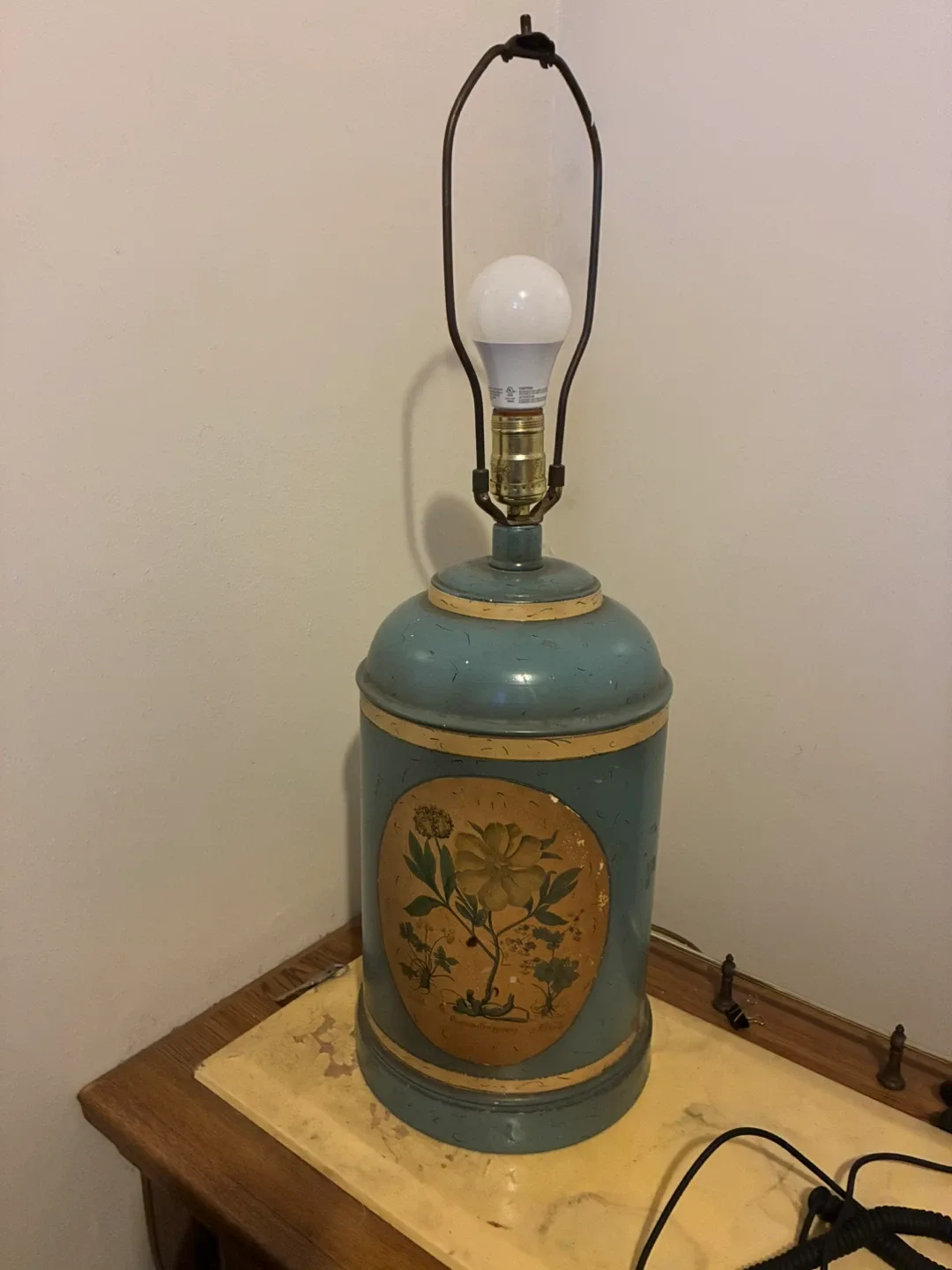 Vintage Style Blue Table Lamp thumbnail