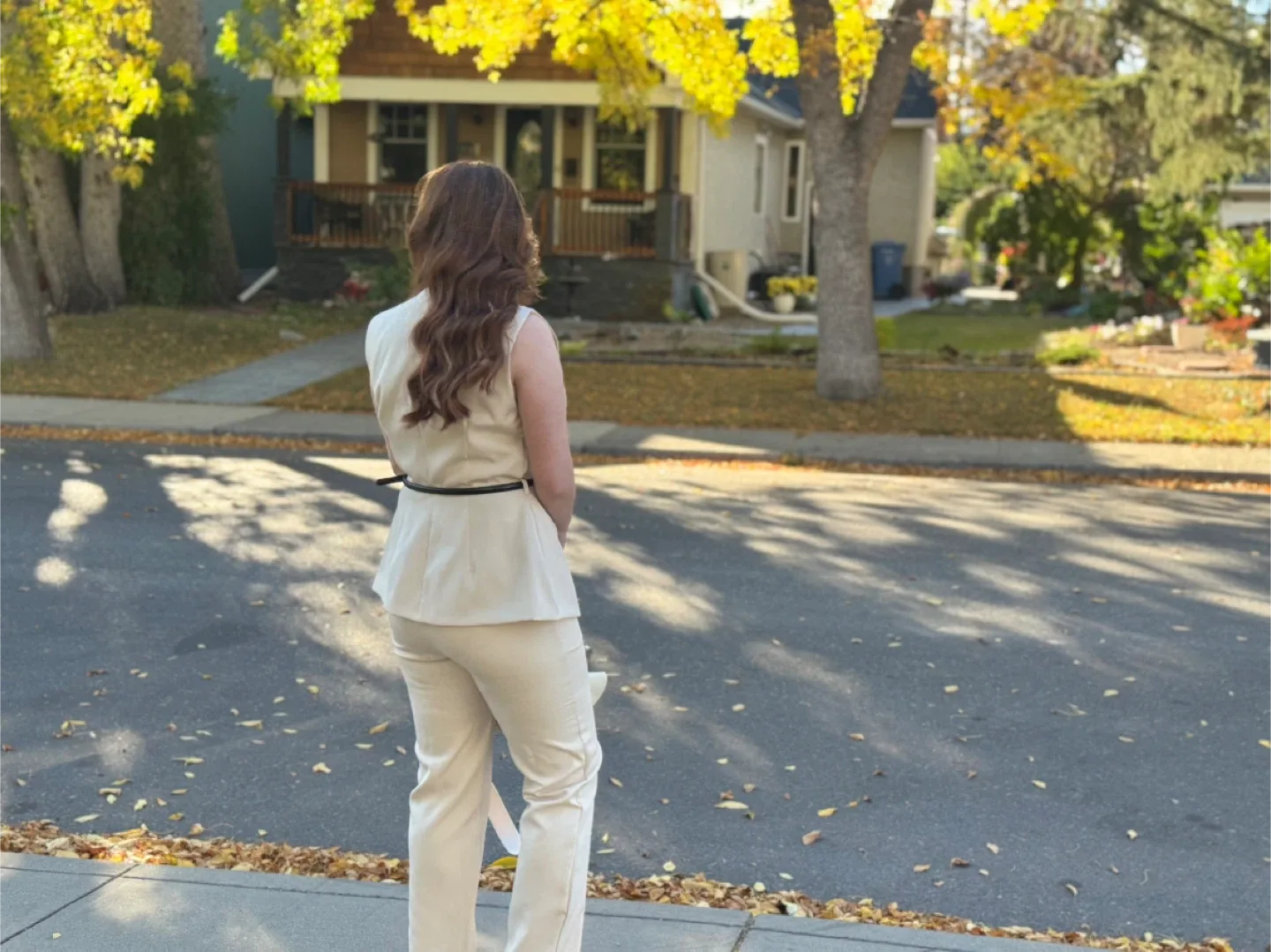 Beige Two-Piece Set (Vest & Pants) image indicator(3)