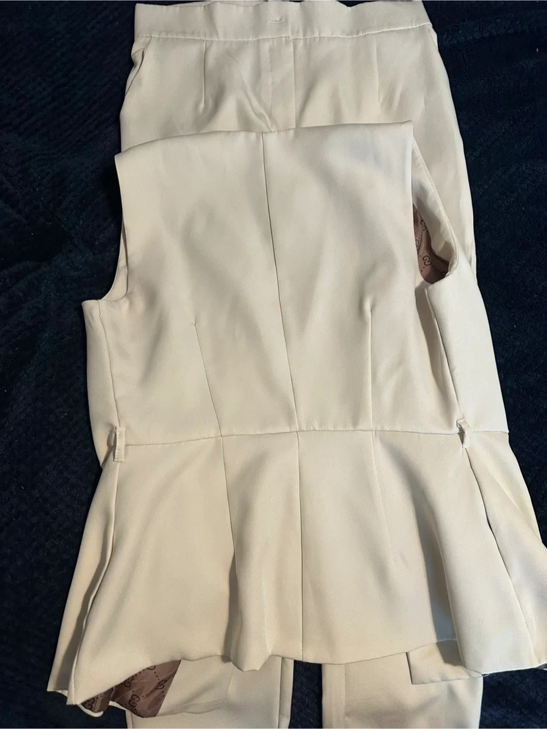 Beige Two-Piece Set (Vest & Pants) image indicator(6)