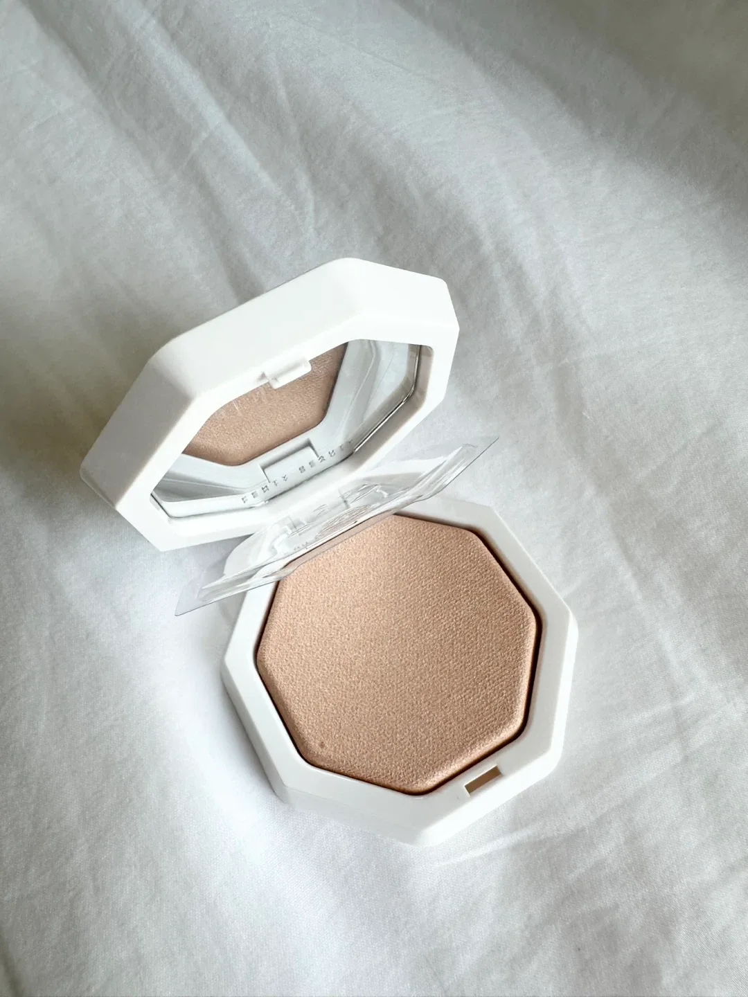 New Fenty Beauty Demi'Glow Highlighter - 02 Prosecco thumbnail