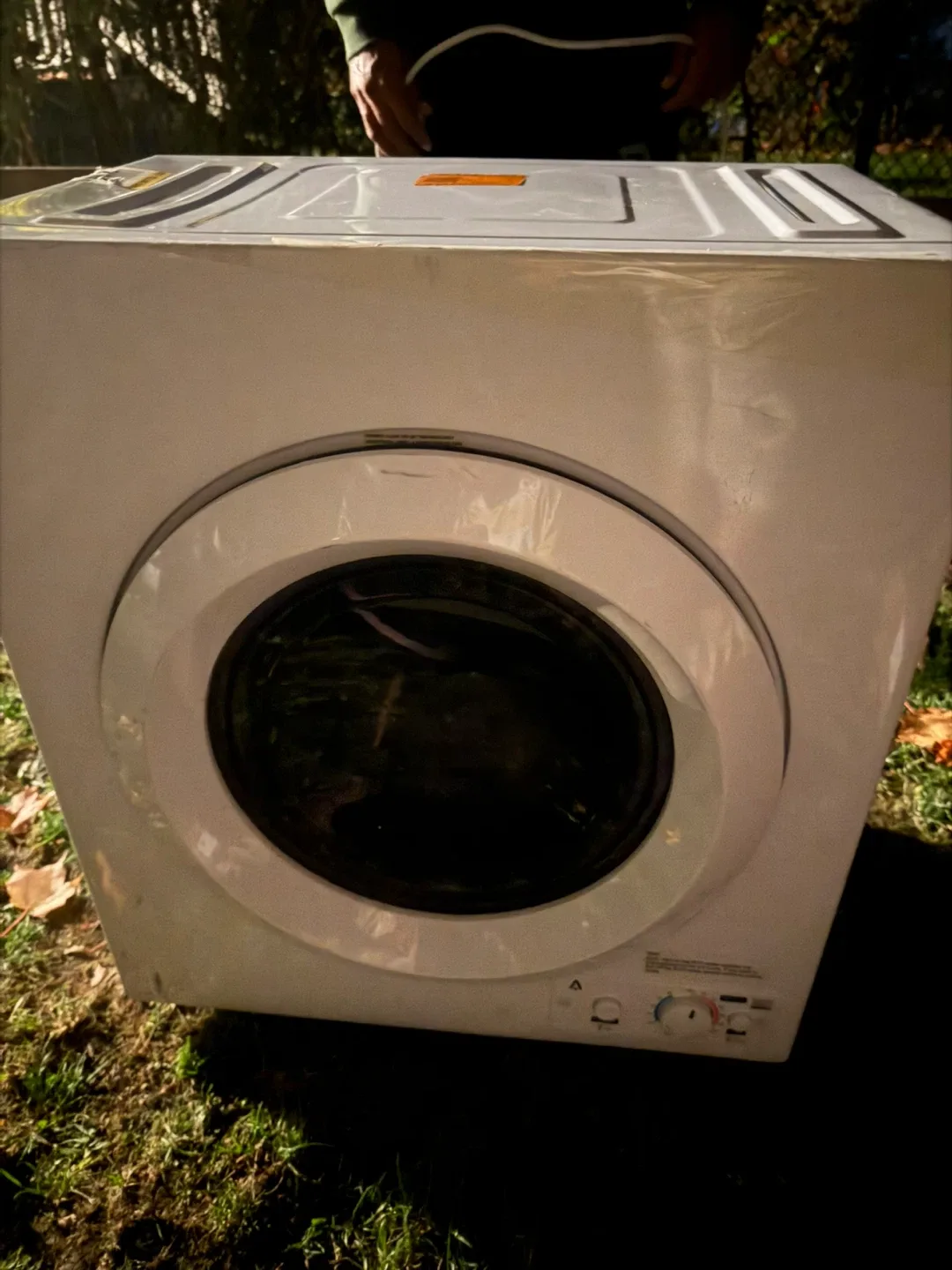 White Laundry Dryer image indicator(2)