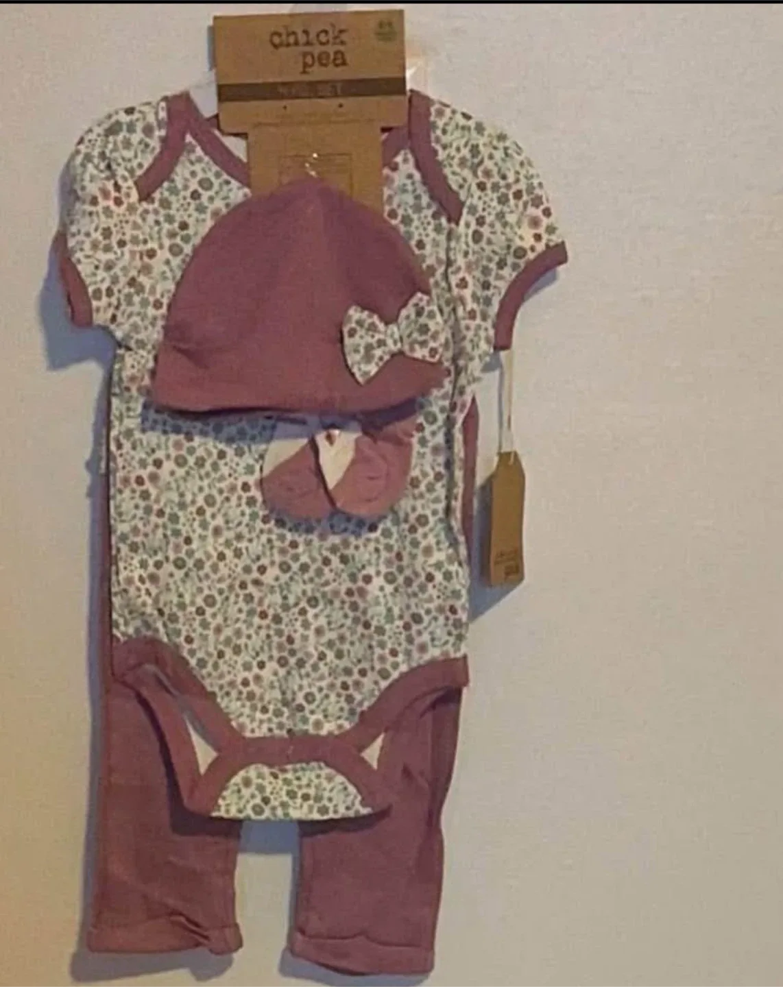 Chick Pea Baby Outfit Set 4PC New with Tags (Size-6-9 Months : thumbnail