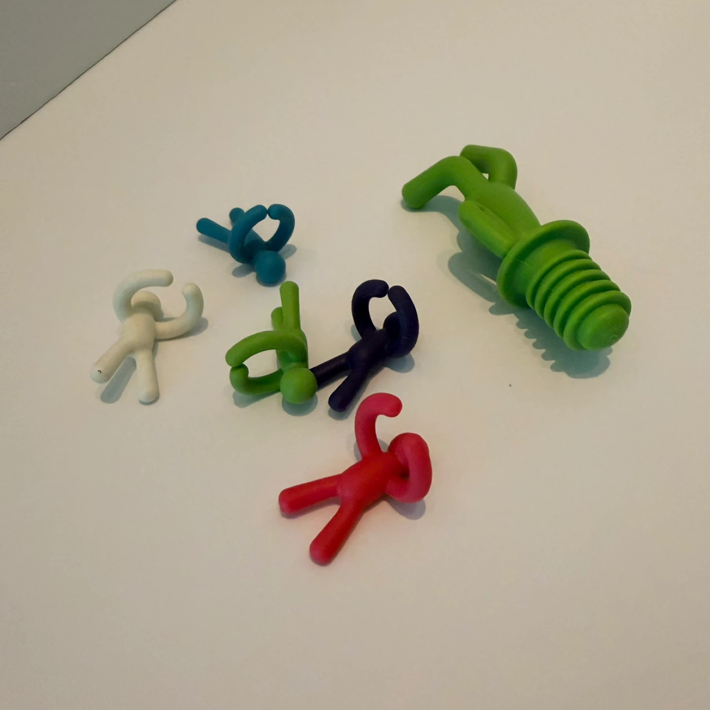 Umbra Wine Bottle Stopper Figurines - photo 2