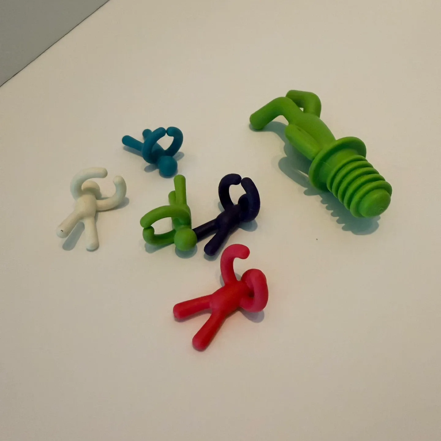 Umbra Wine Bottle Stopper Figurines image indicator(2)